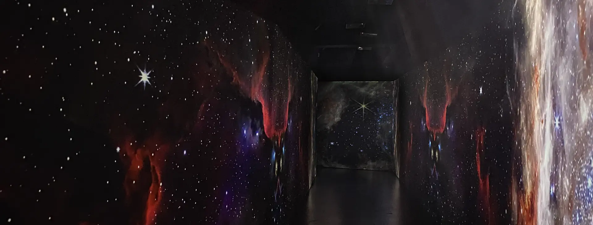 Corridor of stars, Immersive educational show