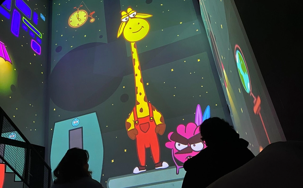 Giraffe Joze immersive interactive adventure at Holoseum Digital Museum, Tbilisi