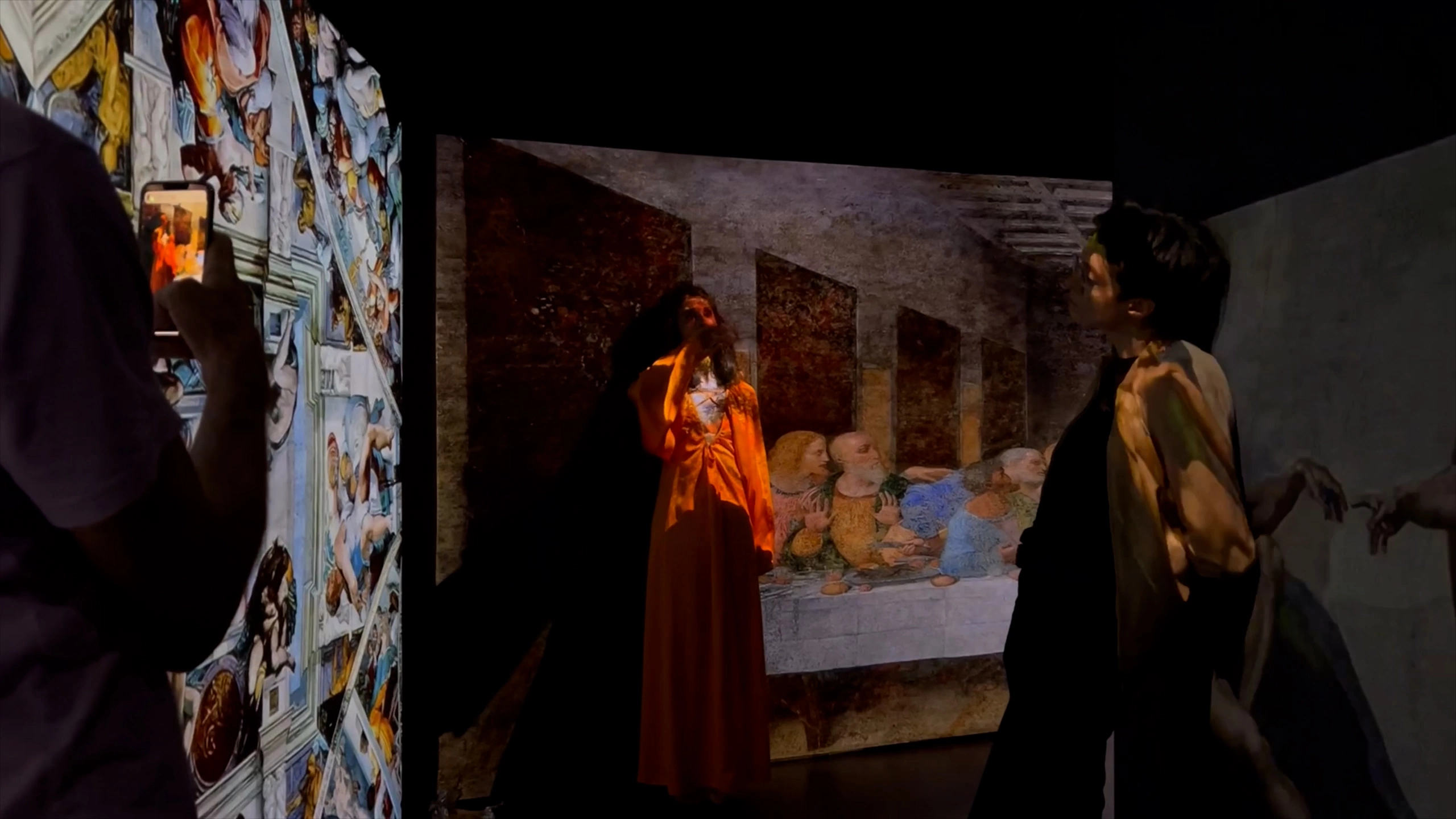 Theater-and-museum-synthesis-artistic-performance-at-Renaissance-exhibition-in-Holoseum, Tbilisi