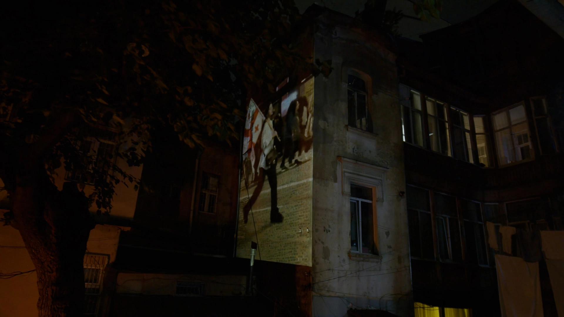 Architectural facade projection mapping in Tbilisi by Ambavi Creators